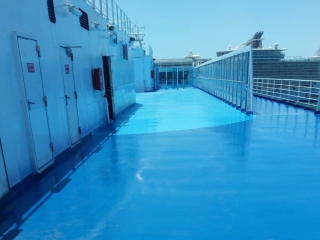 Pavimento in resina del ponte di una nave - Color flooring